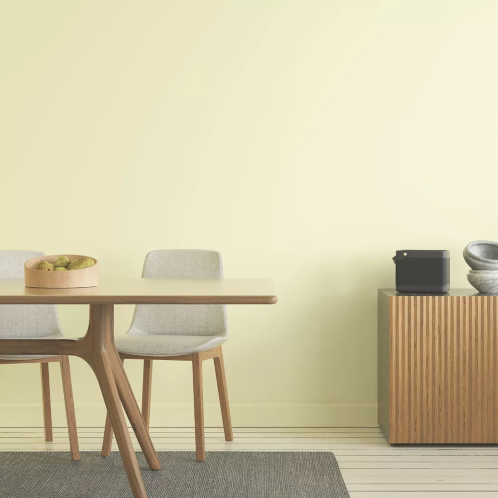 LickPro Matt Yellow 05 Emulsion Paint 2.5Ltr - Image 4