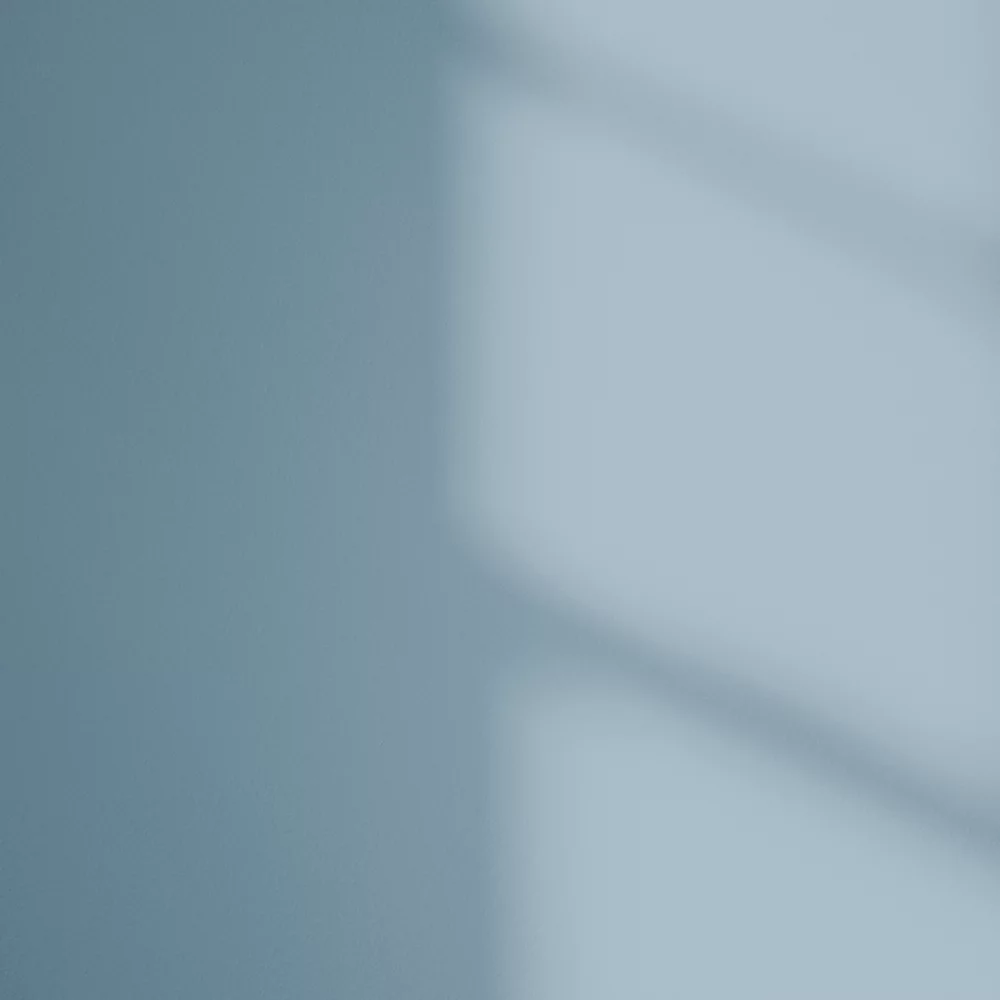 LickPro Matt Blue 04 Emulsion Paint 2.5Ltr - Image 3