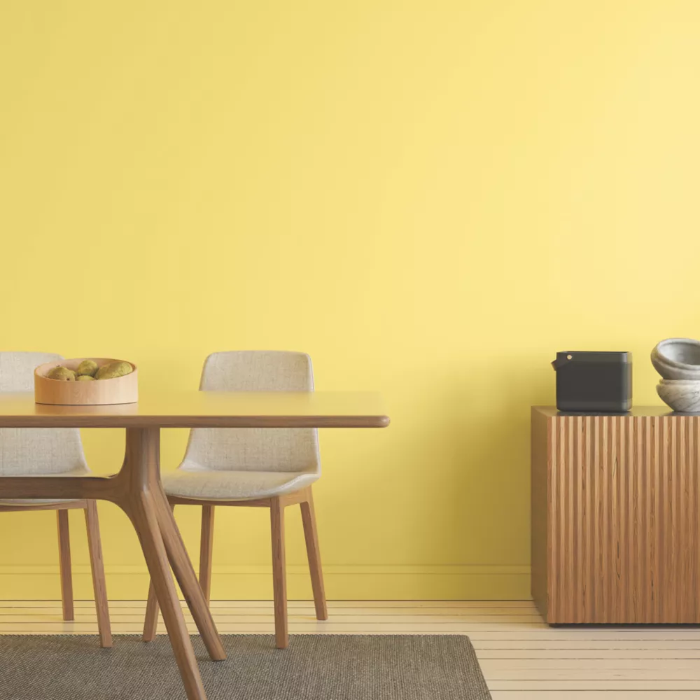 LickPro Matt Yellow 06 Emulsion Paint 2.5Ltr - Image 4