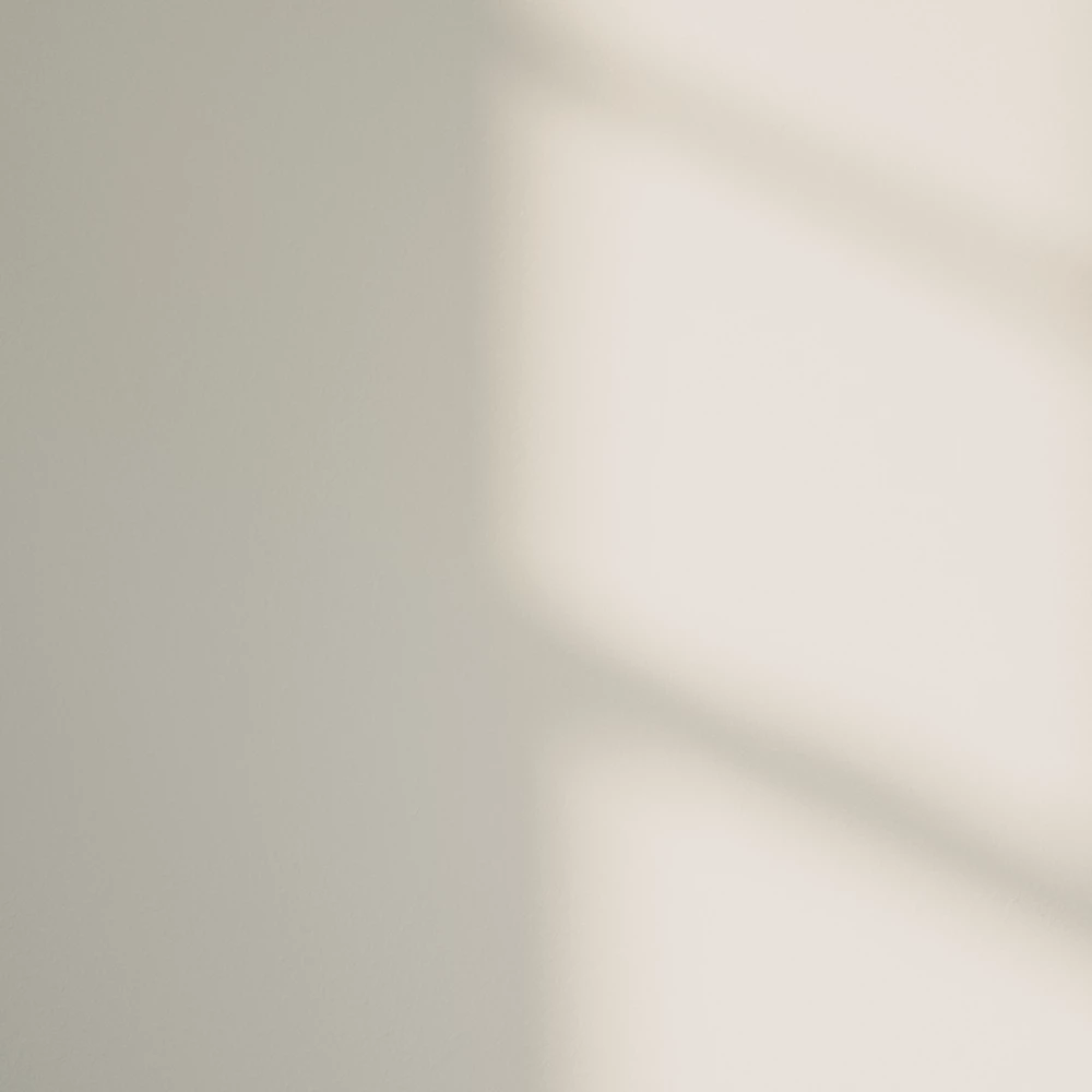 LickPro Eggshell White 03 Emulsion Paint 5Ltr - Image 3