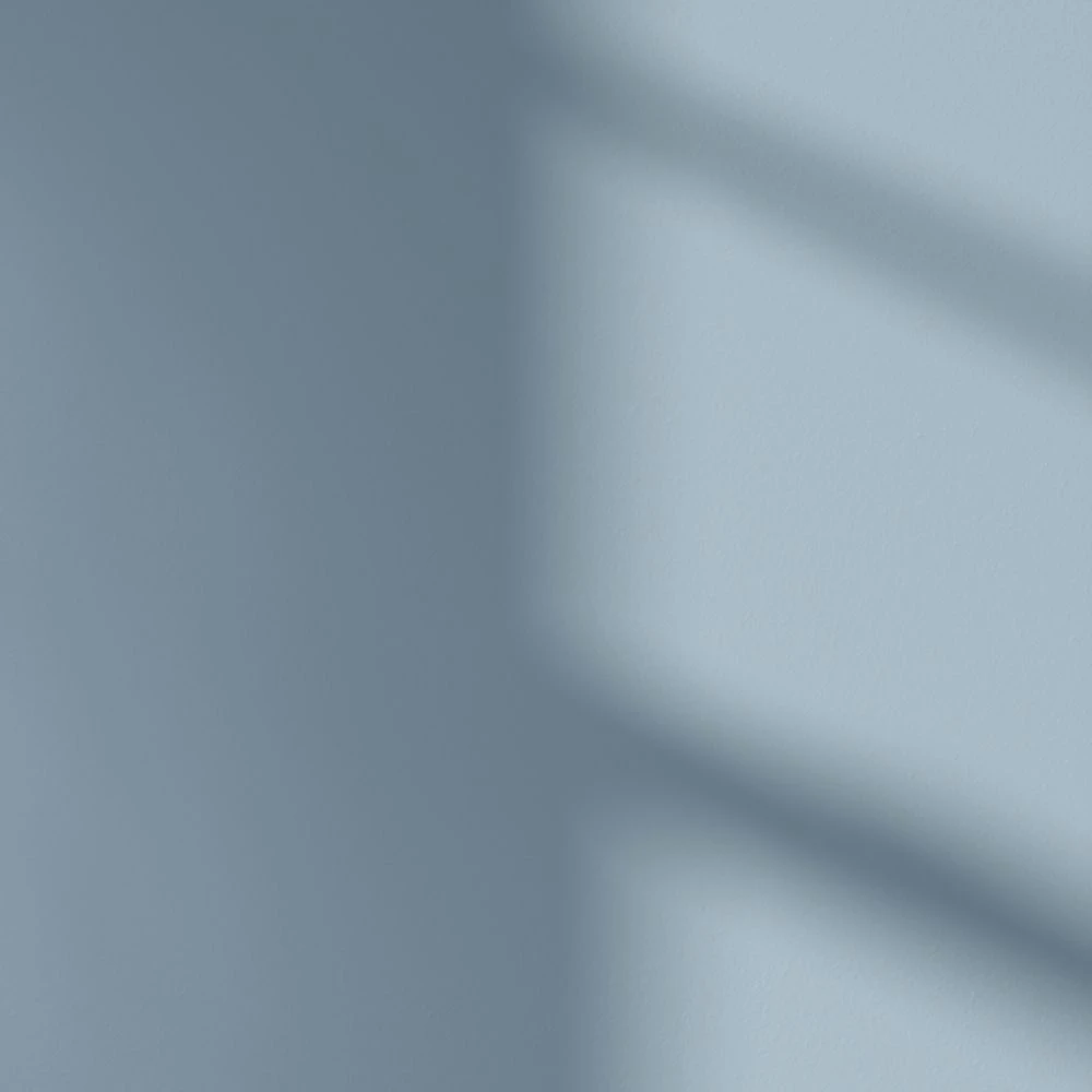 LickPro Eggshell Blue 17 Emulsion Paint 2.5Ltr - Image 3